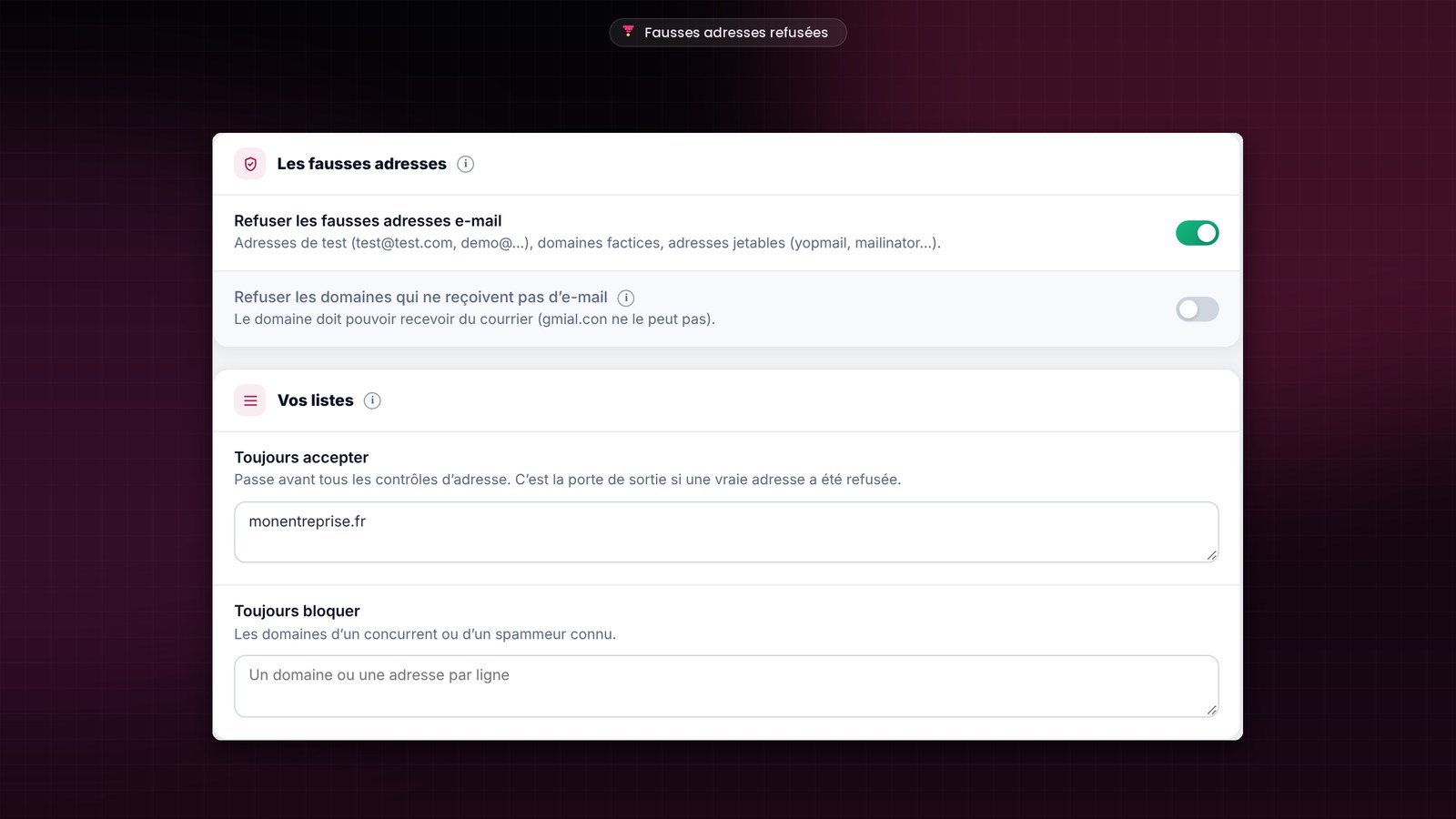 L’écran Réglages, Inscriptions de FunnelCart : l’interrupteur Refuser les fausses adresses e-mail activé, celui des domaines qui ne reçoivent pas d’e-mail, puis Vos listes avec Toujours accepter et Toujours bloquer.